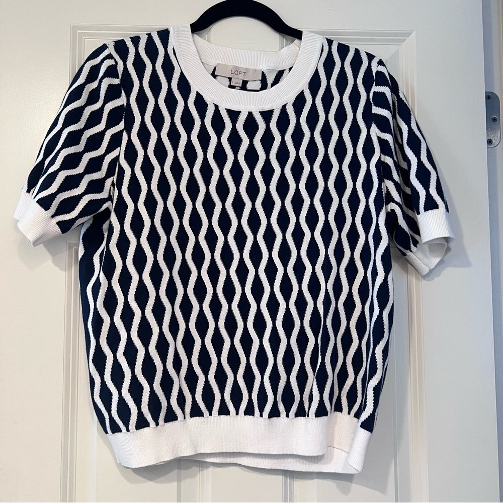 Loft Navy Wave Sweater Tee NWT